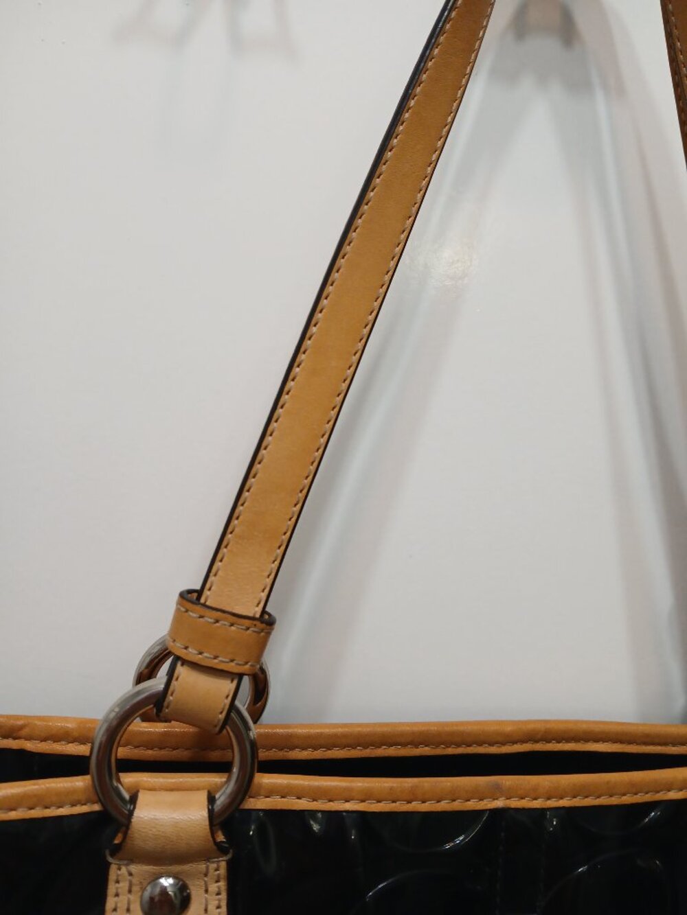Coach Patent Leather Tote🖤 - Picture 10 of 12
